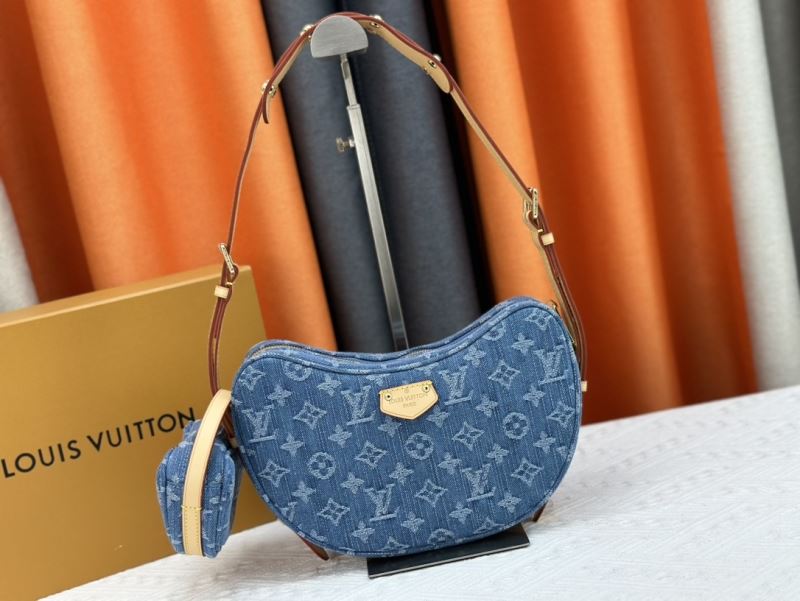 Louis Vuitton Hobo Bags